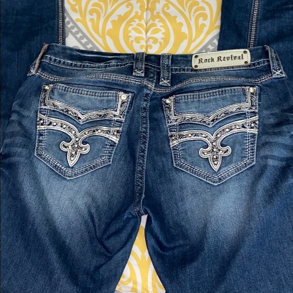 Rock Revival Skinny Jeans - Picture 4 of 4